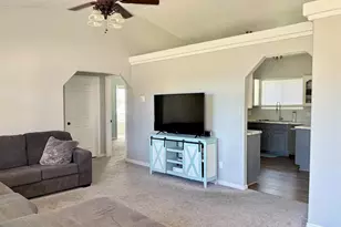749 Apple Cir, Washington, UT 84780 - Photo 3
