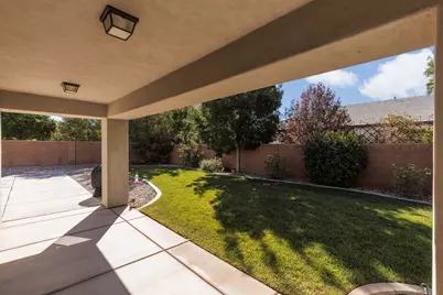 2334 E Crimson Ridge Dr, Saint George, UT 84790 - Photo 39