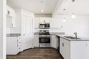 888 S 25 W, Cedar City, UT 84720 - Photo 9
