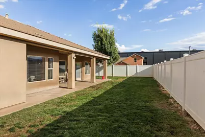 125 S 800 W, Hurricane, UT 84737 - Photo 21