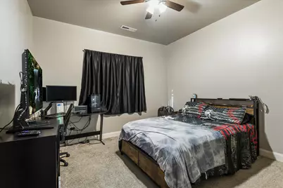 125 S 800 W, Hurricane, UT 84737 - Photo 15