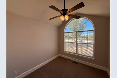 4212 N Quarterhorse Dr, Enoch, UT 84721 - Photo 13