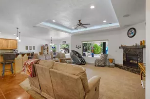 655 E Lost Ridge Dr, Washington, UT 84780 - Photo 17