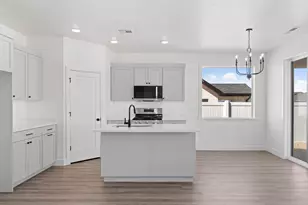 336 W Rosie Lp, Cedar City, UT 84721 - Photo 15
