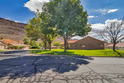 524 S Indian Hills Dr #100, Saint George, UT 84770 - Photo 37