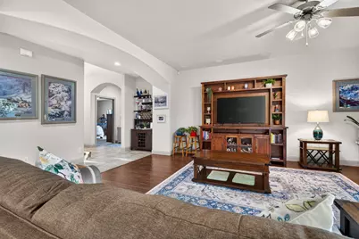 2528 S 2070 East Cir, Saint George, UT 84790 - Photo 11