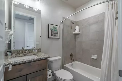2298 N Park Center Dr, Washington, UT 84780 - Photo 21