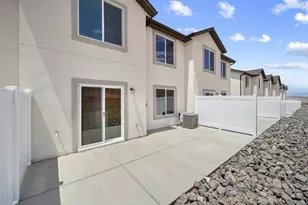 2279 S Wolverine Way, Washington, UT 84780 - Photo 35