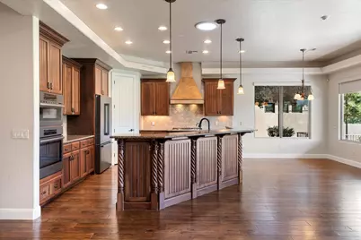 2083 W Monterey Dr, Saint George, UT 84770 - Photo 9