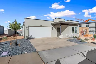 1678 S Sinawava Dr, Washington, UT 84780 - Photo 1
