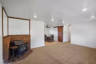 713 W Chaparral Dr, Washington, UT 84780 - Photo 15