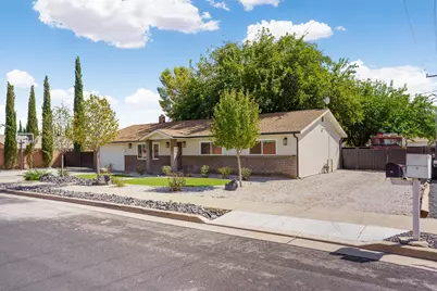 713 W Chaparral Dr, Washington, UT 84780 - Photo 3