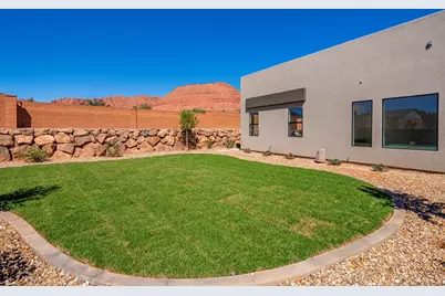 562 W 30 S, Ivins, UT 84738 - Photo 41