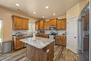 193 N 1280 St W, Saint George, UT 84770 - Photo 21