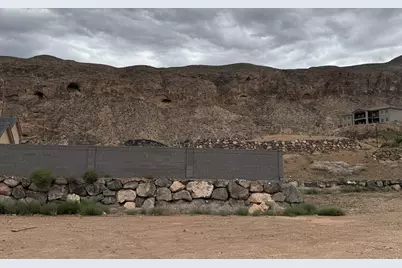 1007 W Rock View Dr, Hurricane, UT 84737 - Photo 5