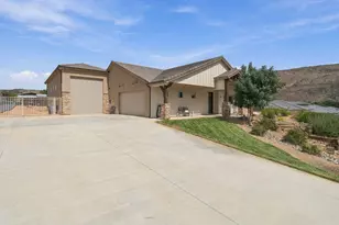 346 W Center St, Toquerville, UT 84774 - Photo 45