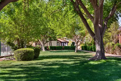 545 S Valley View Dr #137, Saint George, UT 84770 - Photo 33
