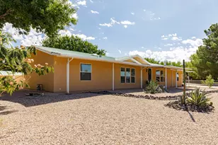 889 S 700 W, Hurricane, UT 84737 - Photo 3