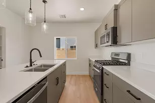 4667 W 300 N, Cedar City, UT 84720 - Photo 23