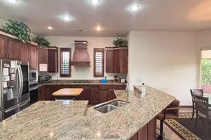 884 W S Links Dr, Washington, UT 84780 - Photo 5