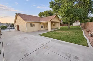 341 S Parkside Cir, Saint George, UT 84770 - Photo 27