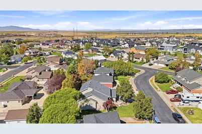 943 W Meadowlark Ln, West Bountiful, UT 84087 - Photo 43