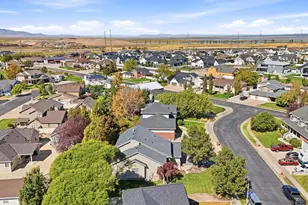 943 W Meadowlark Ln, West Bountiful, UT 84087 - Photo 43