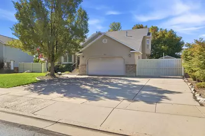 943 W Meadowlark Ln, West Bountiful, UT 84087 - Photo 3