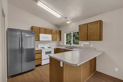 1512 W 610 N, Saint George, UT 84770 - Photo 3
