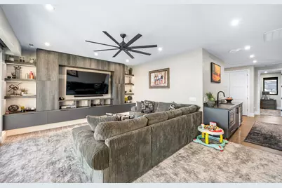 646 E Pine St, Washington, UT 84780 - Photo 43