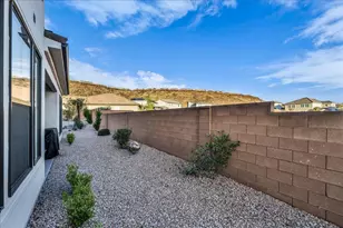 2310 E Arena Roja Dr, Washington, UT 84780 - Photo 7