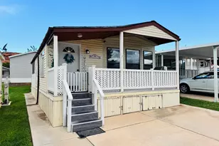 1150 W Red Hills Pkwy, Washington, UT 84780 - Photo 1