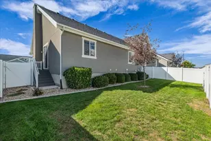 2398 N Penstemon Wy, Lehi, UT 84043 - Photo 3