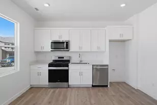 1701 S Staircase Wy, Washington, UT 84780 - Photo 7
