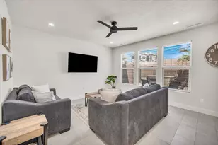 1303 E Vista Roja Pl, Washington, UT 84780 - Photo 13