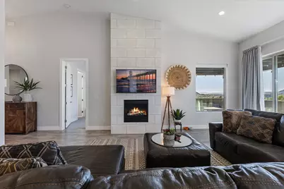 461 N 250 E, La Verkin, UT 84745 - Photo 5