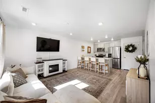 1729 Devils Garden Ln Ln, Washington, UT 84780 - Photo 3