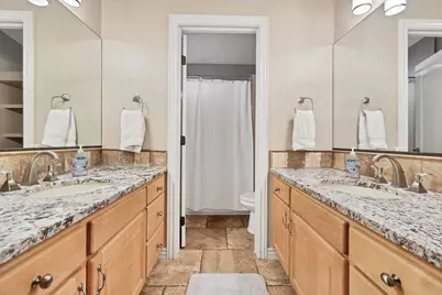 2497 River Cir, Santa Clara, UT 84765 - Photo 37