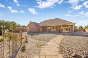 2207 E 2540 S, Saint George, UT 84790 - Photo 29