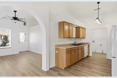 2404 S 725 W, Hurricane, UT 84737 - Photo 11