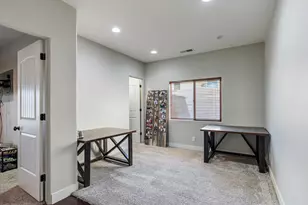 2521 S Franklin Cir, Saint George, UT 84790 - Photo 21