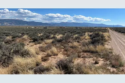 7232 N 3850 W, Cedar City, UT 84721 - Photo 3