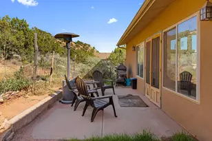 894 W Foothill Dr, Apple Valley, UT 84737 - Photo 23