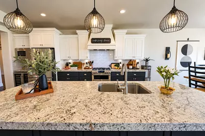 1359 W Shinnecock Cir, Saint George, UT 84770 - Photo 13