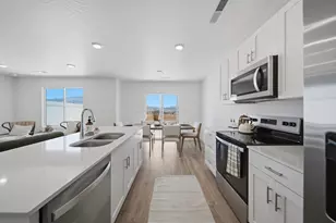 2158 S Tower Bridge Dr, Washington, UT 84780 - Photo 13