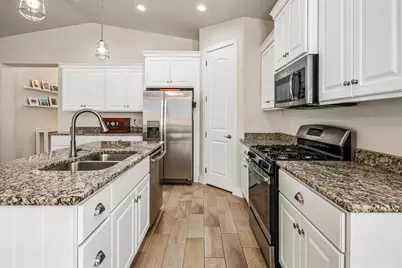 1017 N Blue Topaz Dr, Washington, UT 84780 - Photo 13