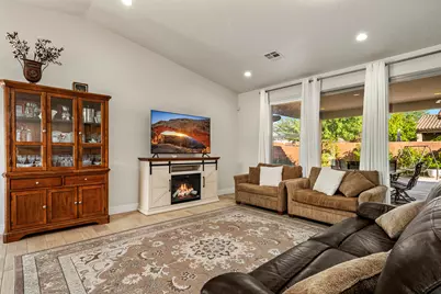 1017 N Blue Topaz Dr, Washington, UT 84780 - Photo 5