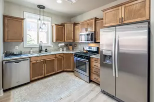 741 W 400 N, Hurricane, UT 84737 - Photo 9