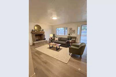 271 W 200 N, Washington, UT 84780 - Photo 1