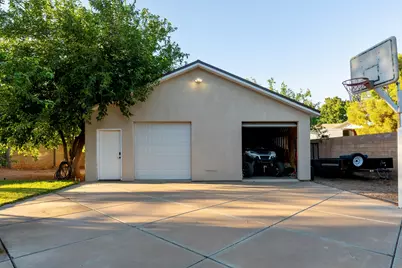742 Caserio Cir, Washington, UT 84780 - Photo 7